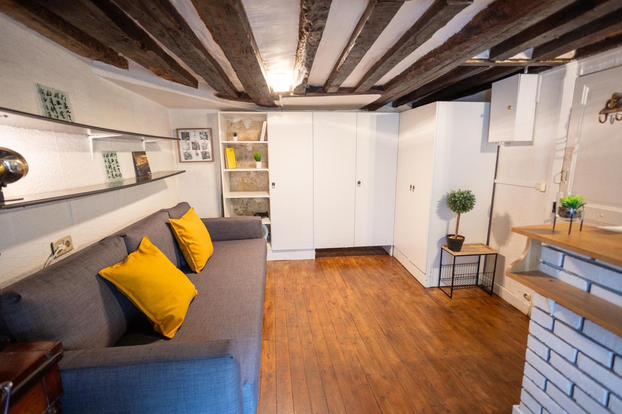Apartamento Studio Cosy Romantique En Plein Coeur De París Exterior foto